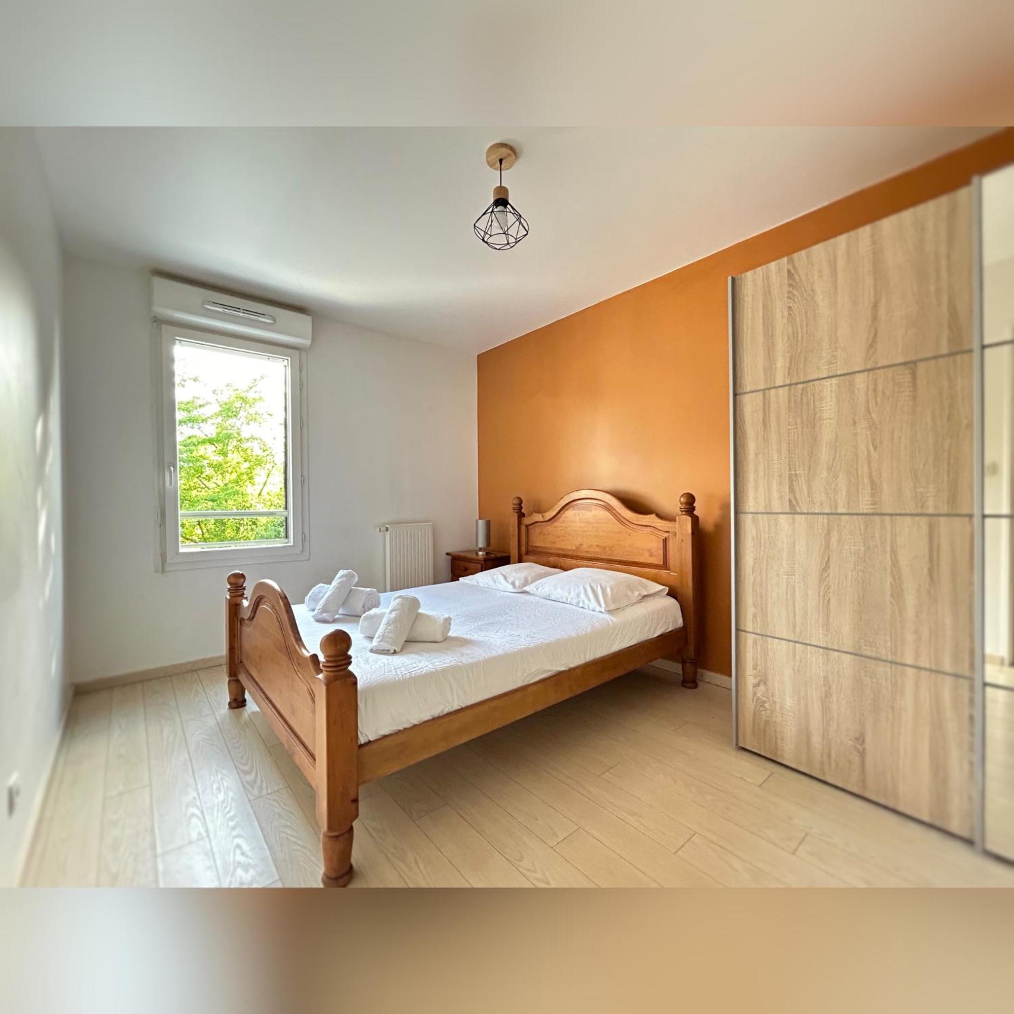 LE DUPLEX CHESSY - Jardin - Netflix - 2 Parkings - Mon Séjour à Disneyland Exterior foto